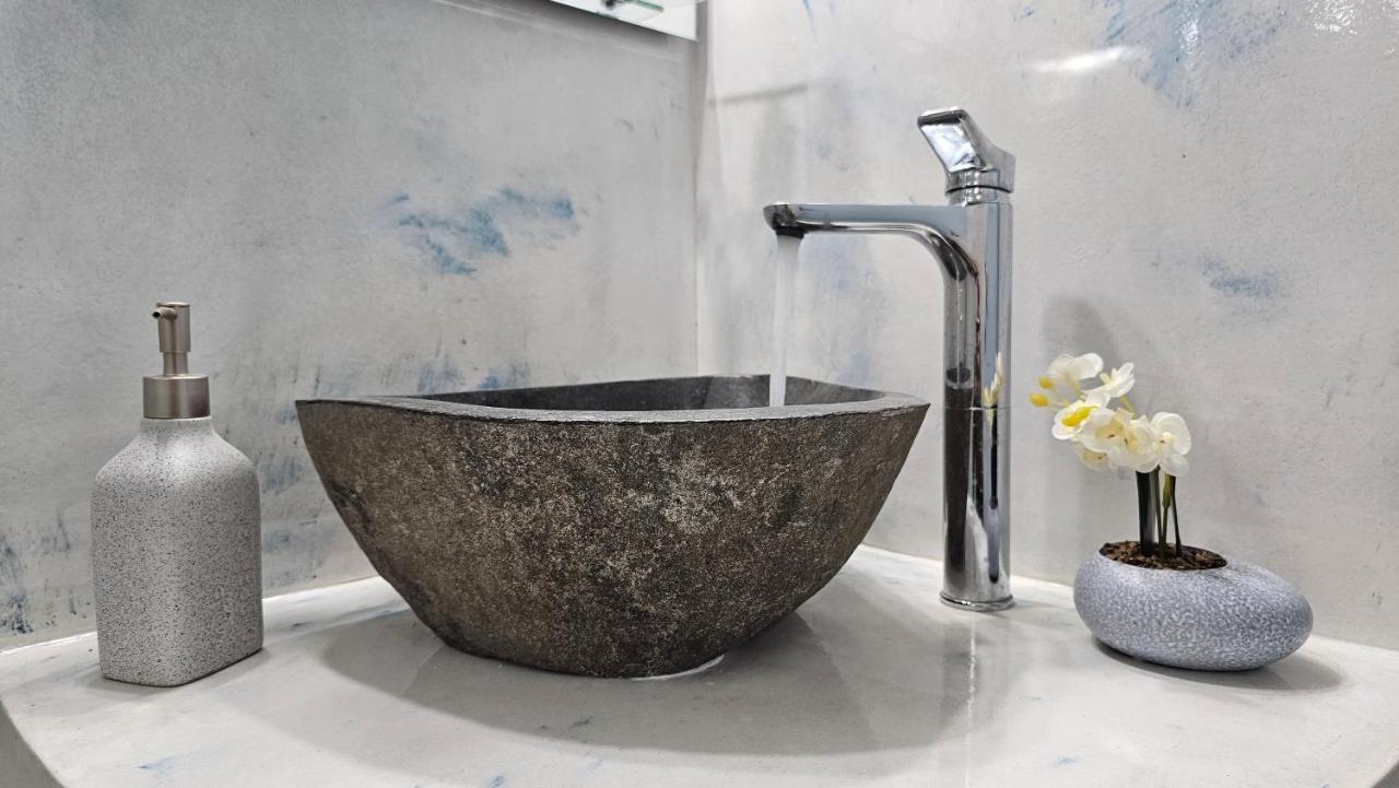 Bayview Villa With Jaccuzi - Milos Zefiria ภายนอก รูปภาพ