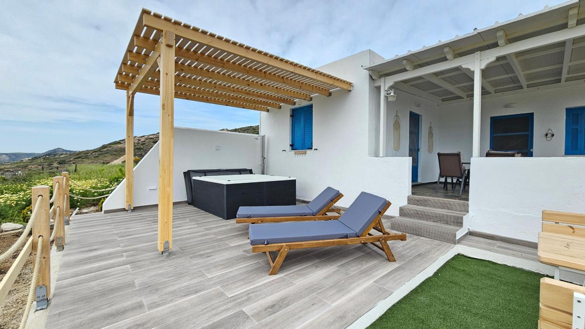 Bayview Villa With Jaccuzi - Milos Zefiria ภายนอก รูปภาพ