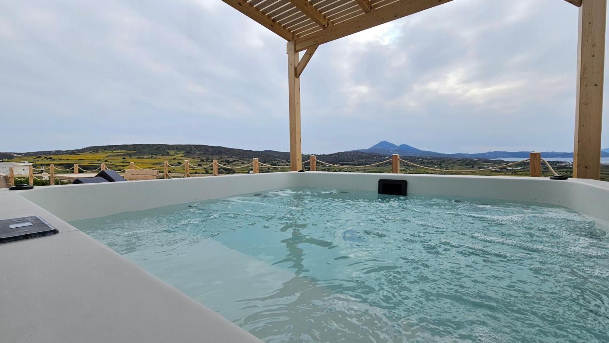 Bayview Villa With Jaccuzi - Milos Zefiria ภายนอก รูปภาพ